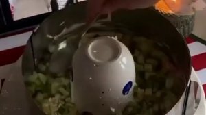 1000010049.mp4 🌲🌲🌲САЛАТ С КУРИНОЙ ГРУДКОЙ И МОРКОВЬЮ ПО КОРЕЙСКИ 🌲🌲🌲