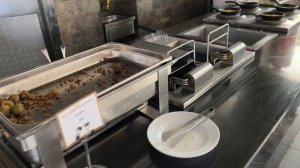 Покажу завтрак в отеле Dahab Lagoon Club Resort.