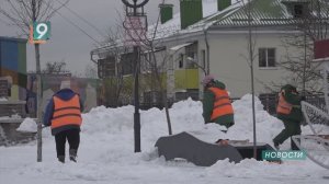 "Город засыпает - просыпаются коммунальщики": Старый Оскол вышел на борьбу со снегом