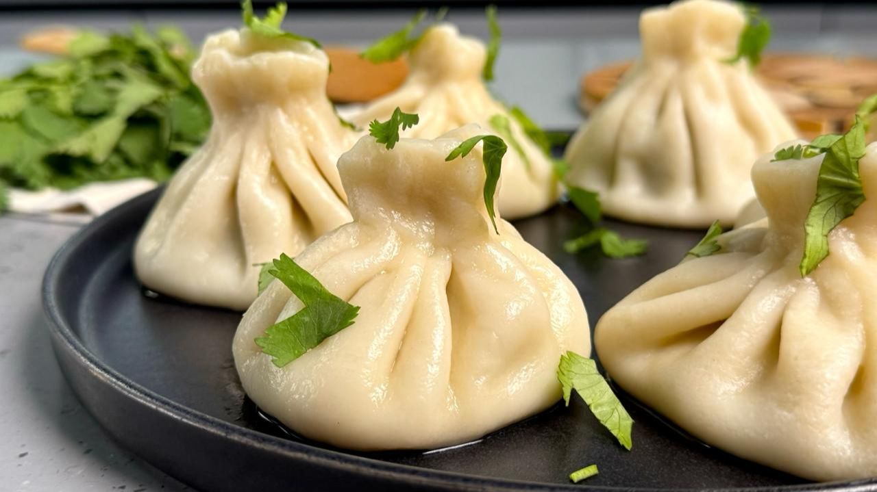 Хинкали готовлю именно так ! Вкуснее нигде не пробовала! Без преувеличений.Рецепт простой смотреть онлайн