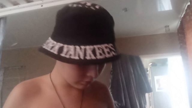 Крюшон (с лицом) смотреть онлайн