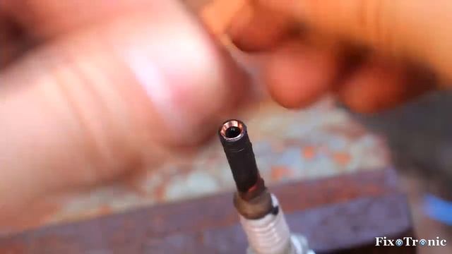 Многие люди не знают этого секрета_ Вставьте провод и свечу зажигания в деревянн смотреть онлайн