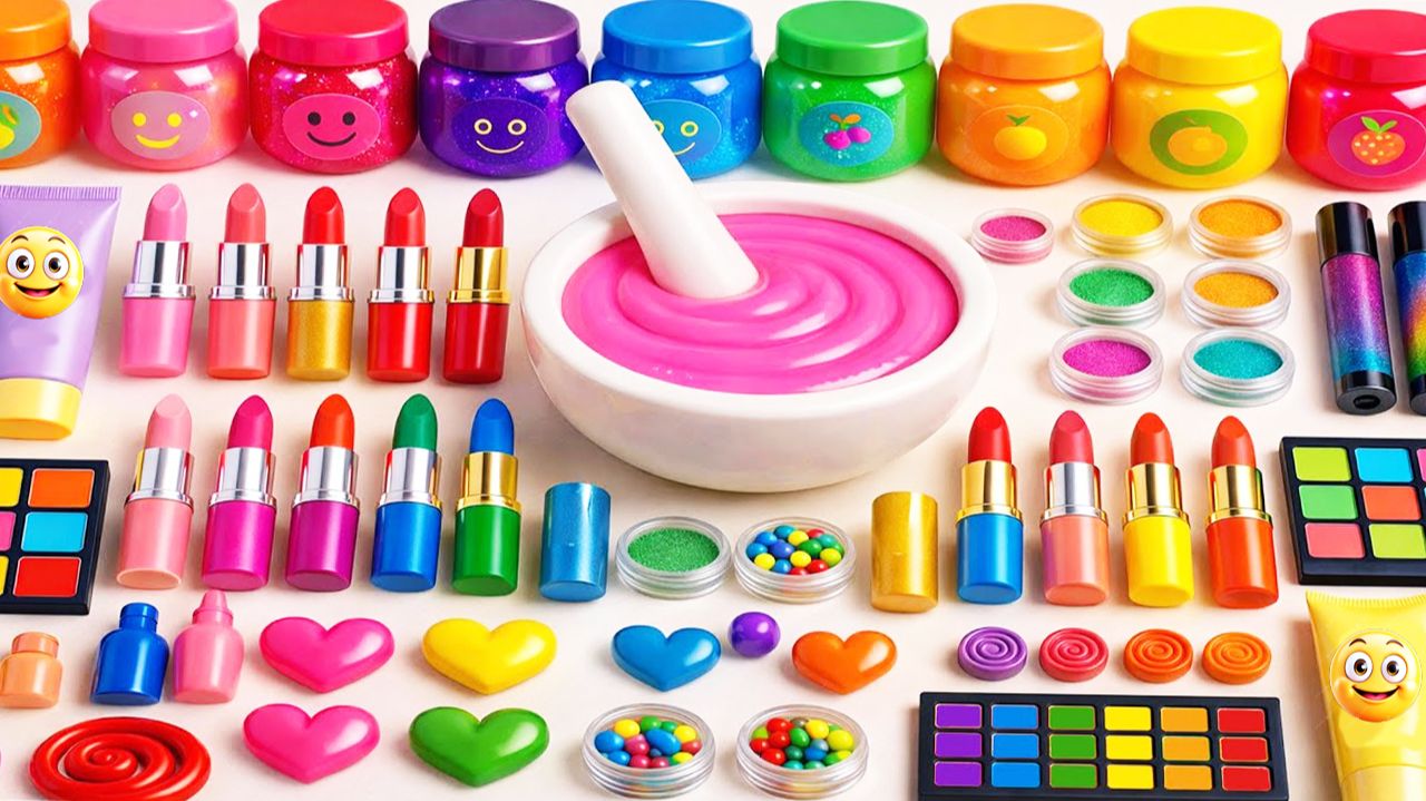 Мультики для девочек. Яркий слайм из косметики. Смотреть онлайн мультики для малышей и детей. смотреть онлайн