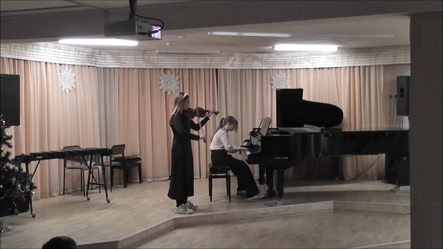 Рождество в кругу семьи-2025. Саундтрек к к/ф «Пираты Карибского моря», Х. Циммер смотреть онлайн