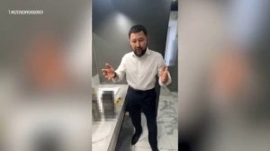 Мэр Якутска вылил в раковину подаренный ему алкоголь