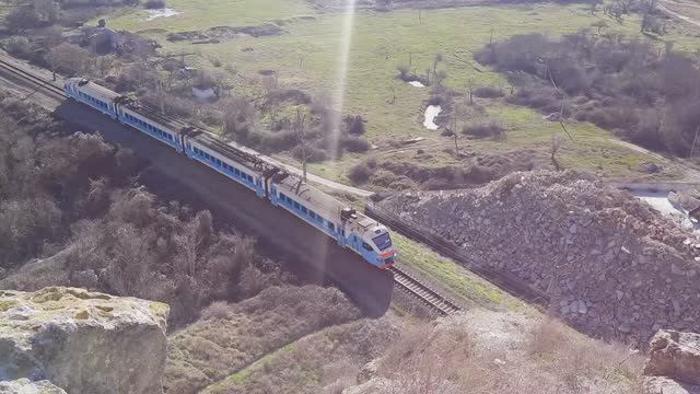 ЭП2Д на пути к Севастополю с высоты смотреть онлайн