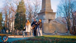 Oh, Pretty Woman - Roy Orbison (by Shut Up & Kiss Me!)