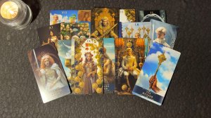 Таро: К чему ОН стремится в отношениях с ВАМИ?