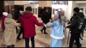 МеханТВ. Новогодние песни-танцы в 1 корпусе ИжГТУ