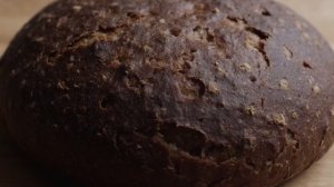 Хлеб классический черный (ржаной) хлеб на закваске. Рецепт внутри.