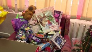«Коробка храбрости» пополнила детскую городскую больницу Братска игрушками и творческими наборами