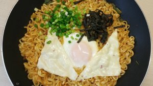 50 оттенков рамёна: выпуск #19 Куджирай рамён (쿠지라이식 라면) - рецепт из японской манги!