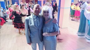 Её одну люблю .