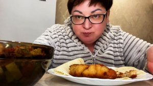 МУКБАНГ/Просто две котлетки на перекус перед завтраком