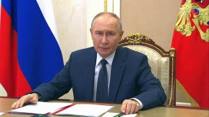 Владимир Путин провел видеосовещание с постоянными участниками Совбеза России.