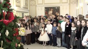 В преддверии Нового года в КЧР продолжаются традиционные новогодние ёлки Главы республики