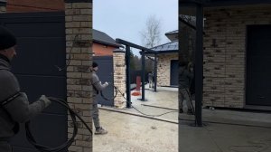 Двускатный навес для автомобиля с кровлей из профлиста #спецкаркас #навесыспецкаркас #+79855140709