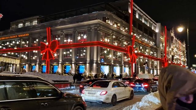 Новогодняя Москва. Где погулять. ЦУМ смотреть онлайн