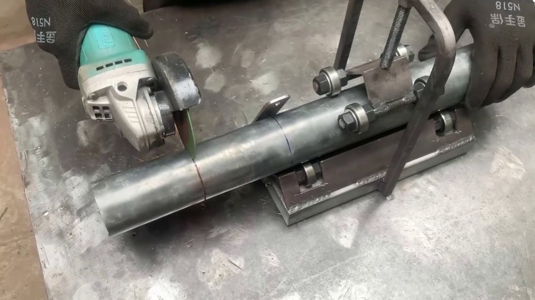 Приспособление для торцовки круглой трубы