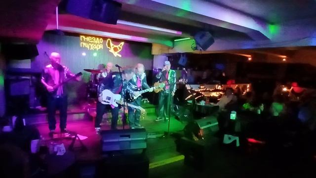 16-11-2025 МОСКВА БАРД-КЛУБ ГНЕЗДО ГЛУХАРЯ КОНЦЕРТ ВИА ПОЮЩИЕ ГИТАРЫ часть-3 смотреть онлайн