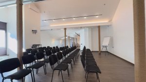 Обзор Конференц-зала в апарт-отеле Ламонт с комфортными апартаментами, чудесной SPA-зоной и кафе