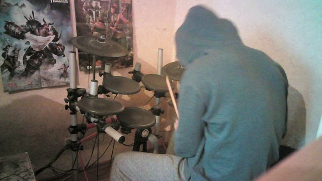 Melvins - The Talking Horse - The Drum Cover смотреть онлайн