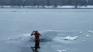 Закаливание в начале зимнего сезона. 26.12.2025 Н. Серая