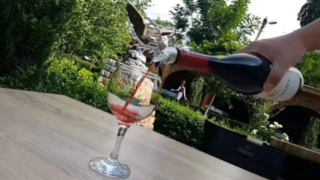 Аэратор для вина "Олень". Пробка дозатор на бутылку смотреть онлайн