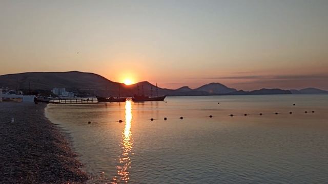 31.7.2022 , 5:41 . Коктебель . РАССВЕТ. +7-978-89-18-450 Анатолий смотреть онлайн