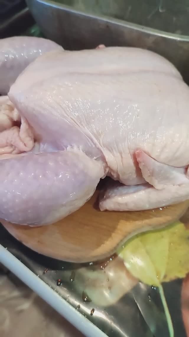 КУРИЦА в собственном соку с луком! Отличный рецепт закуски и как горячее! смотреть онлайн