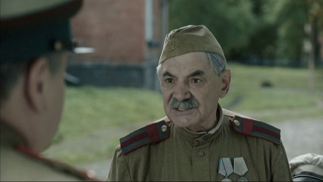 По законам военного времени. Старшина ищет врача, чтобы вылечить мальчика который в него стрелял смотреть онлайн