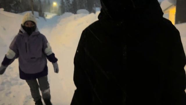 VLOG: ШЕРЕГЕШ / Поездка с друзьями, баня, катание, бар смотреть онлайн