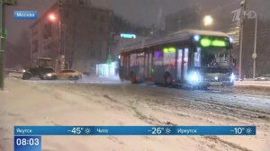 Москва к Новому году погрузилась в снежную сказку.