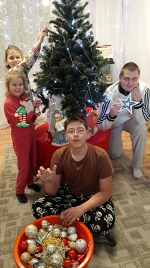 Первый, пробный эфир! (уже в записи))😁Наряжаем ëлку! 🎄🎄🎄😂🤣