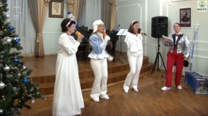 «Зимнее попурри»   - поют Юлия Шаньгина,Зинаида Савовская и Татьяна Митковская