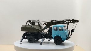 Автокран К-67 на шасси МАЗ-500 от SSM, 1:43