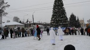 Открытие городской ёлки. Новогоднее представление на городской площади.