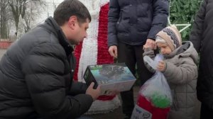 Министр общественной безопасности Челябинской области подарил конструктор мальчику из ДНР