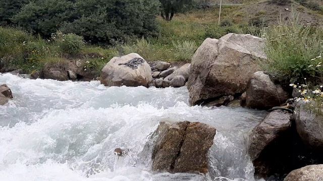 Журчит горный ручей! смотреть онлайн