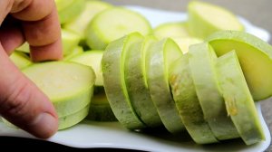 Все ЛЕТО как появились молодые КАБАЧКИ запекаю такую ВКУСНЯТИНУ в духовке!