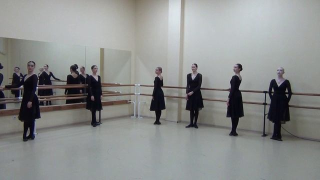Зачет по Народному танцу (КОМК 2 курс) смотреть онлайн