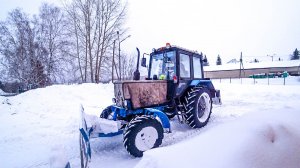 Снова завалило снегом.