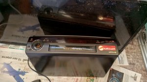 разбираем старый видеомагнитофон и плазму.