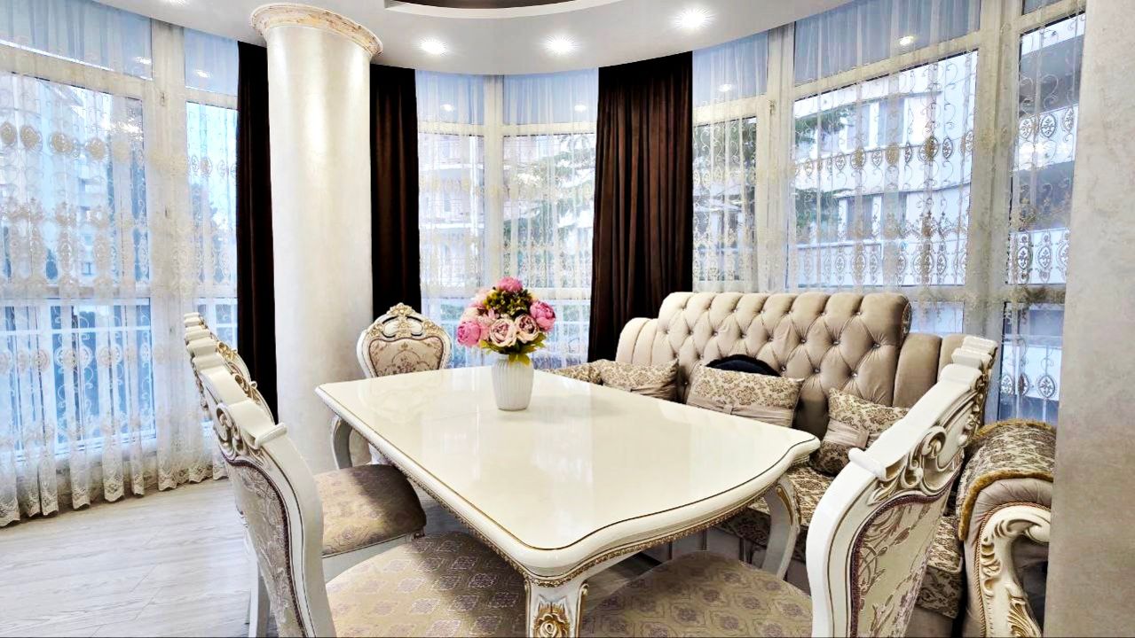 Обзор 3- комнатной квартиры на продажу в Ялте, ул Таврическая смотреть онлайн