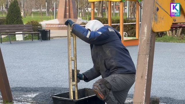 Детские площадки в Комсомольском парке стали безопаснее смотреть онлайн