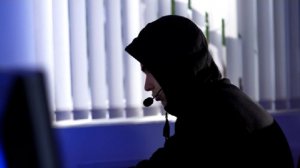 В МВД предупредили о разыгрываемых мошенниками "шпионских спектаклях"