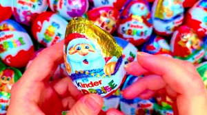 Увлекательное видео | Распаковка Kinder Surprise с Дедом Морозом!