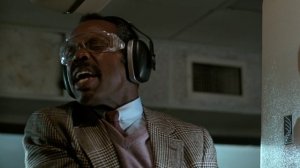 01.Смертельное.оружие.Lethal.Weapon.1987.BDRip-HEVC.1080p (1).mkv