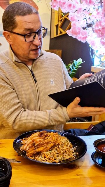 азиатский ресторан суши роллы смотреть онлайн