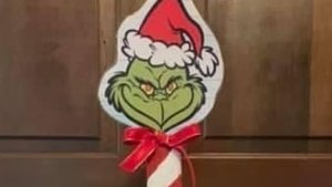 звоним деду морозу номер два почему то выразилась